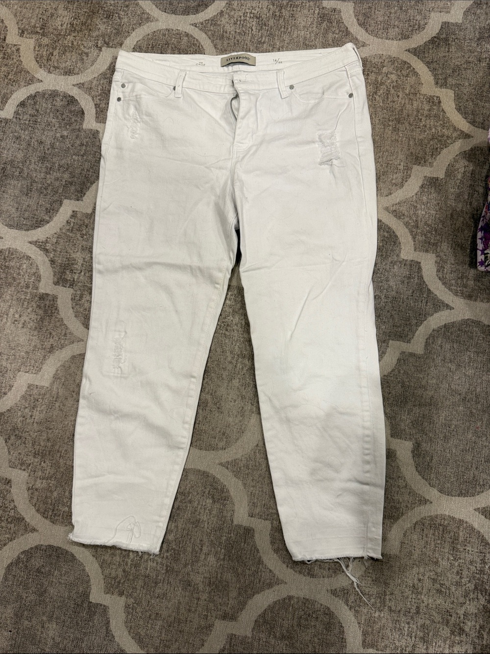Liverpool White Cropped Distressed Jeans